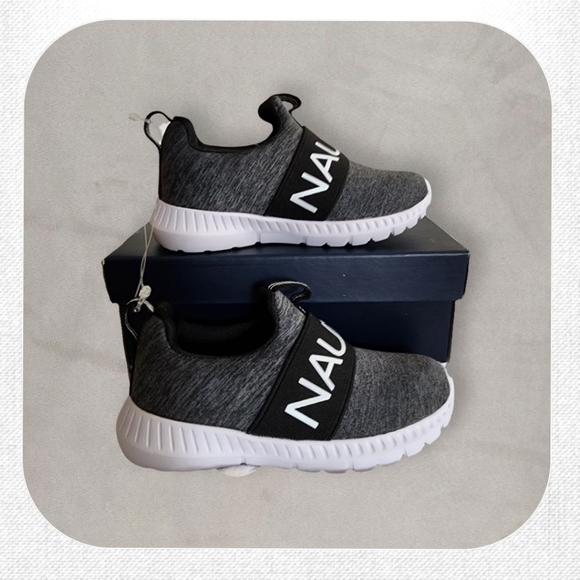 Nautica Other - 🆕️ Nautica Grey/White/Black Sneakers, Kid's 6
